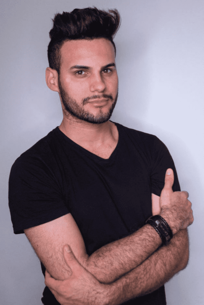 Luan Wagmaker, cabeleireiro especializado em penteados de noivas e mechas está em negociação com Danilo Leonel. Vem novidade por ai... (Crédito Isabela Kuster)