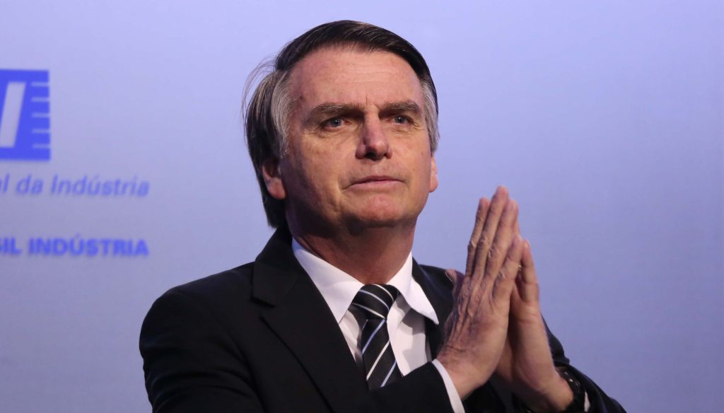 Bolsonaro define quatro vetos à Lei de Abuso