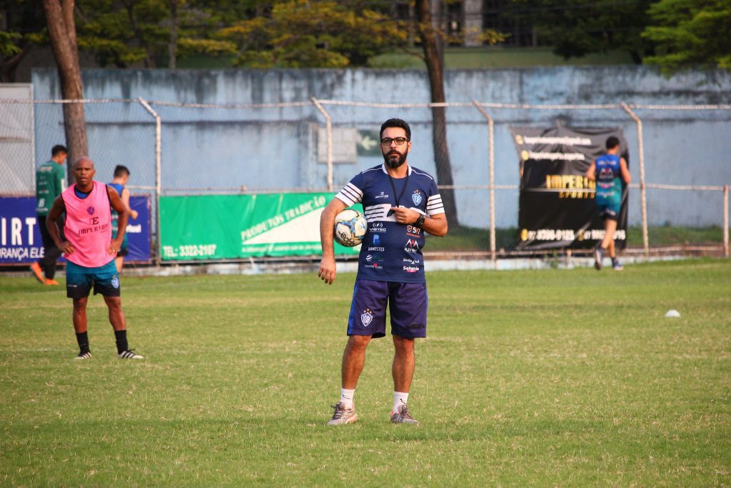Rodrigo Fonseca aprova semana de trabalho e projeta equipe contra o Vilavelhense