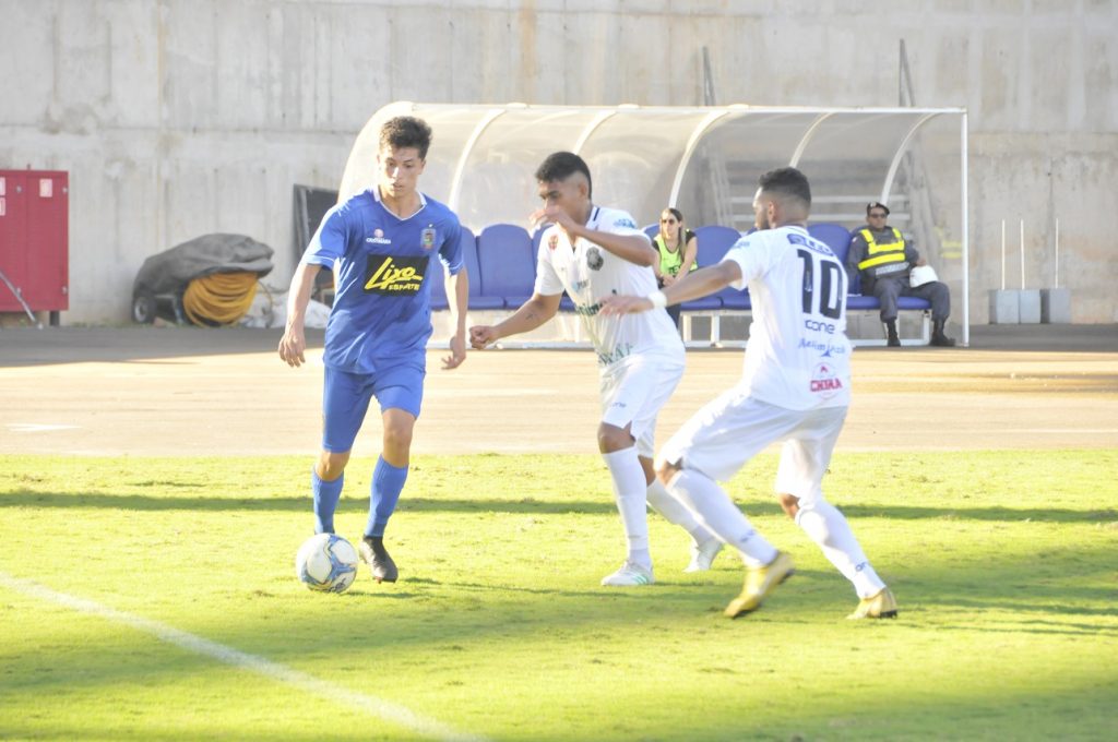 Estreante Russo e Edu Gonçalves marcam e Rio Branco A.C bate o Linhares na Copa ES