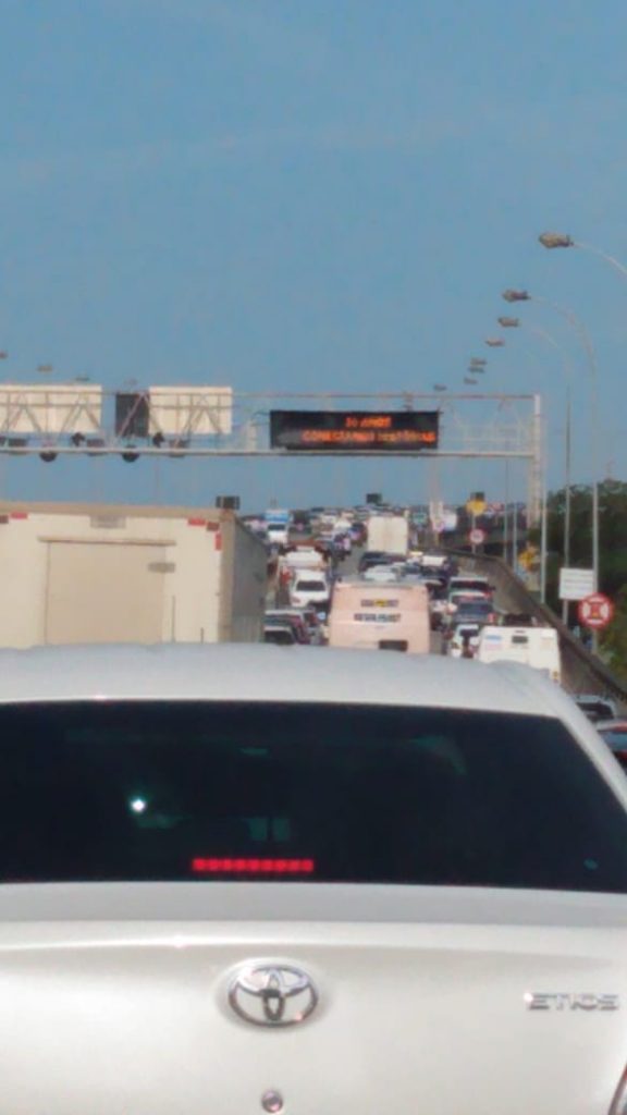 Atendimento a ocorrência deixa o trânsito lento na 3ª ponte