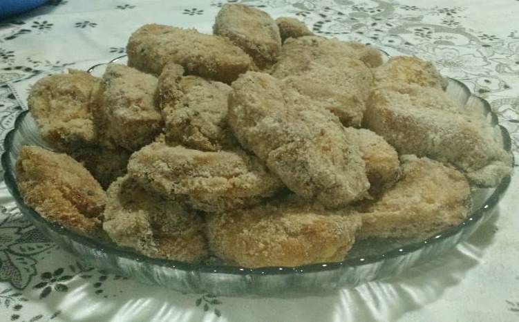 Pão, ovos, leite, açúcar, canela e saudade