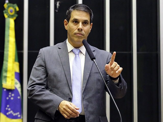Deputados federais do Espírito Santo custaram mais de R$ 15,6 milhões aos cofres públicos em 2020