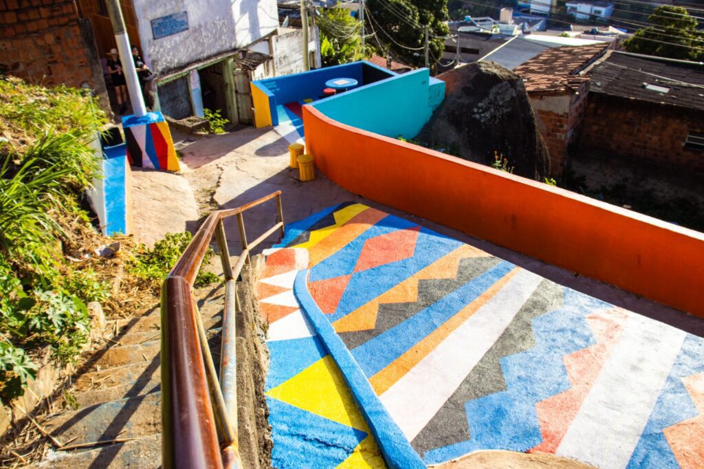 Reforma do mirante do Morro do Quadro é uma aula de sustentabilidade e comunidade unida