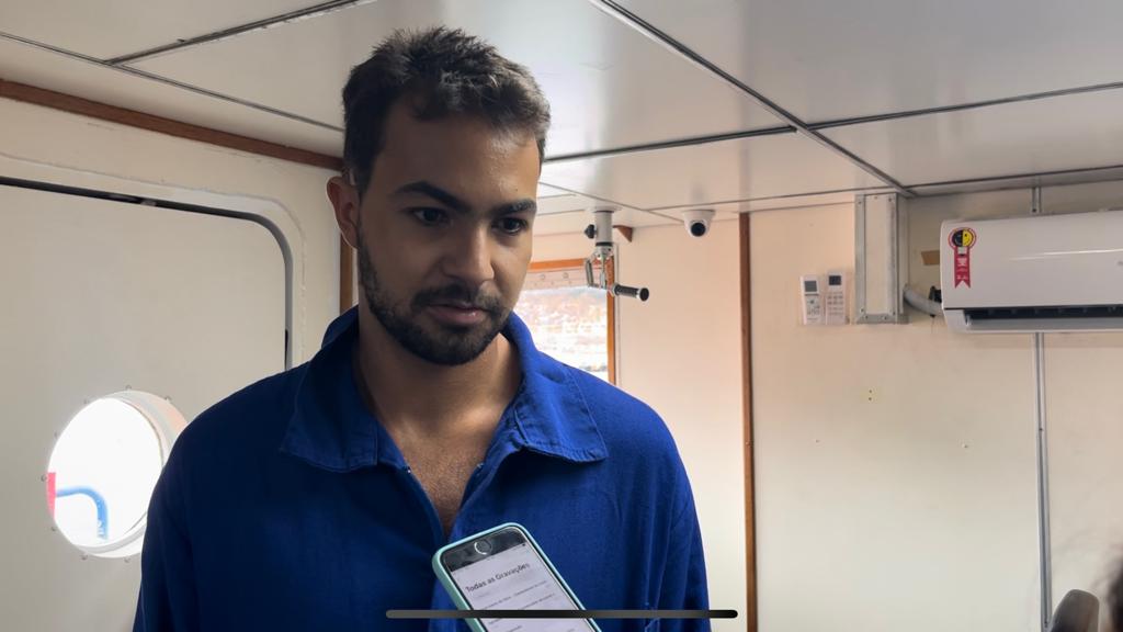Estudantes de oceanografia embarcam em oportunidade única no alto mar
