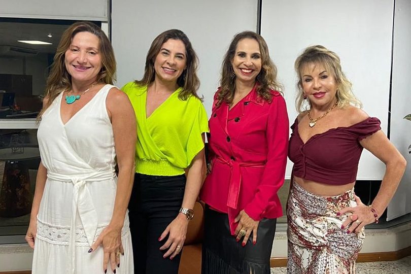 Toma posse a primeira mulher a ocupar o cargo de reitora em universidade no ES