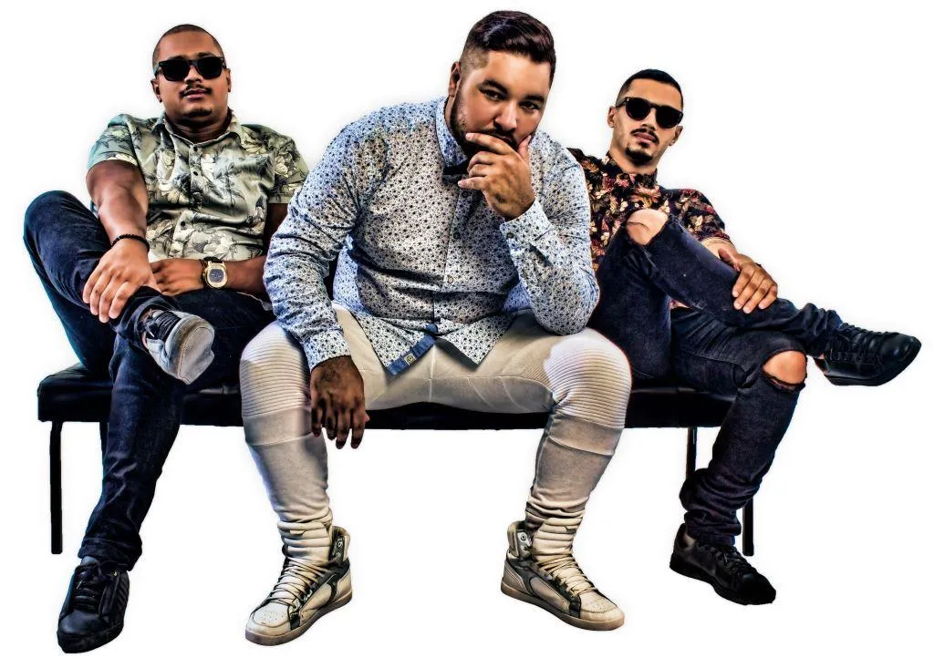 Até o rei Roberto Carlos na programação de domingo no ES