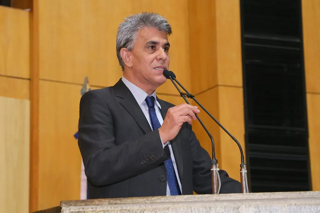 Deputado culpa colega de partido por agressão a médicos na Serra