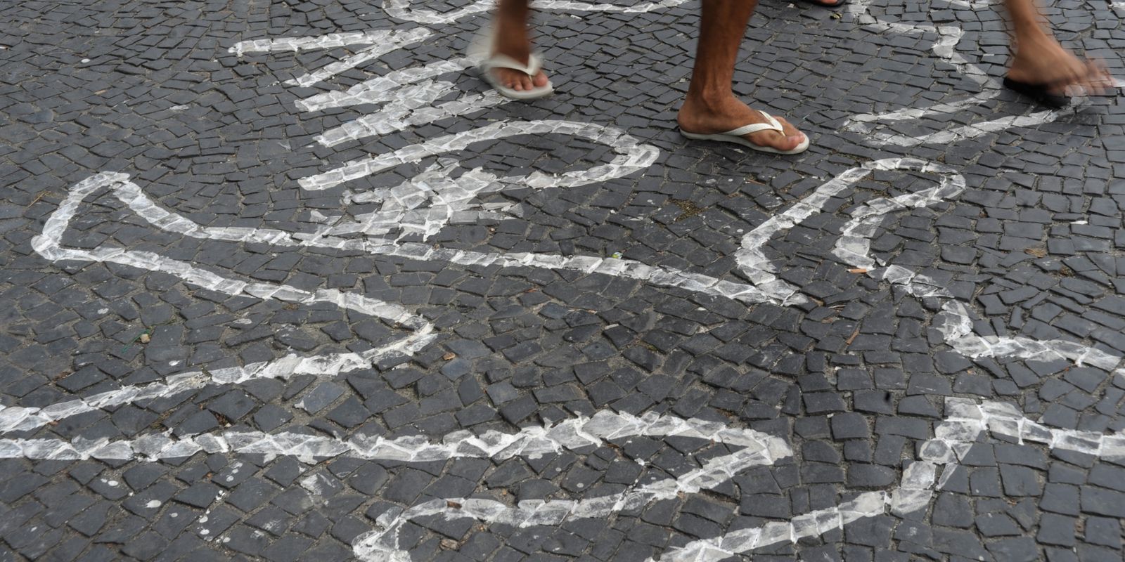 Abaixo da média nacional, letalidade juvenil recua no ES, mas “apagão” esconde crimes contra minorias