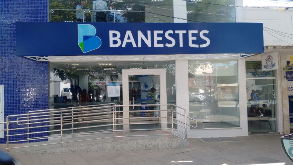 Banestes vai leiloar 75 imóveis avaliados entre R$130 mil e R$11,53 mi