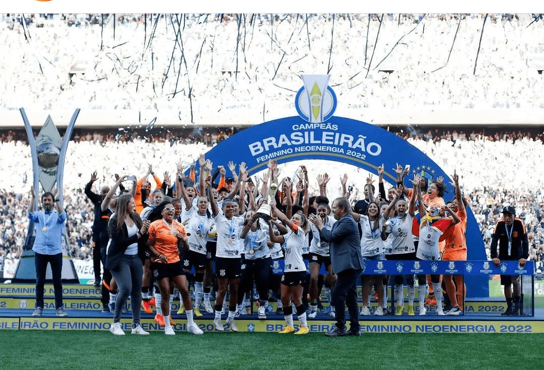 Corinthians goleia o Internacional e conquista o tetra no feminino - ES ...