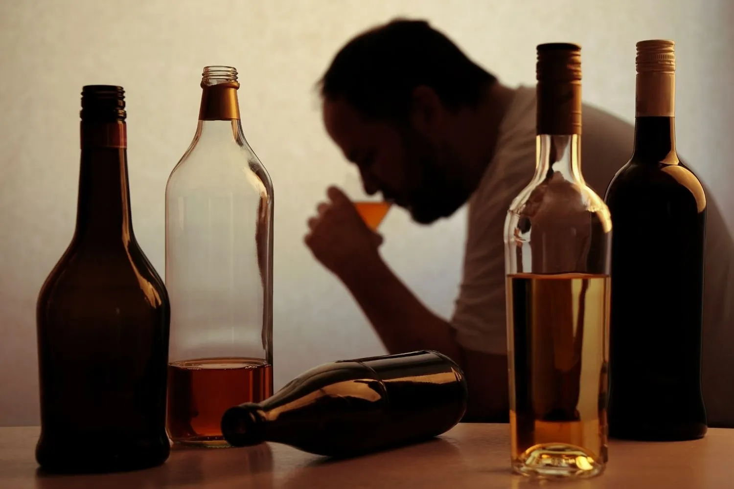 Alcoolismo é doença e apoio familiar auxilia na busca pela sobriedade