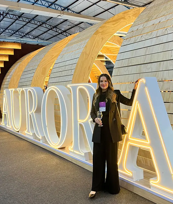 Nina comemora aniversário ao lado da família e dos amigos