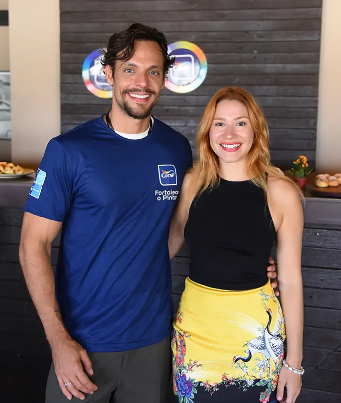 Nina comemora aniversário ao lado da família e dos amigos