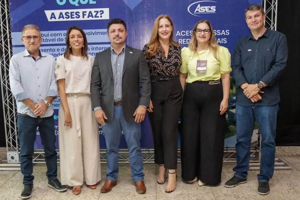 Café de Negócios reúne empresários na Serra