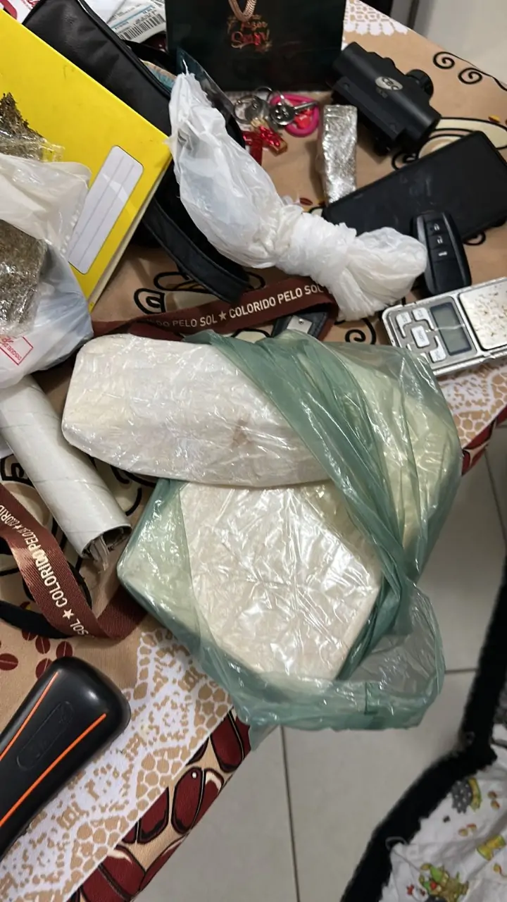 Suspeito de realizar delivery para traficar drogas em Cachoeiro de Itapemirim é preso