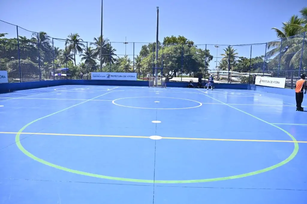 Vitória ganha primeira quadra de hóquei e patinação