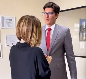 Marcelo Santos de olho no apoio (e no voto) dos militares