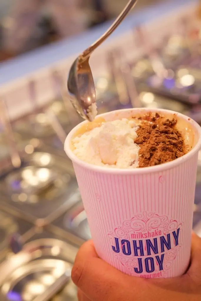 Johnny Joy chega ao Shopping Vila Velha