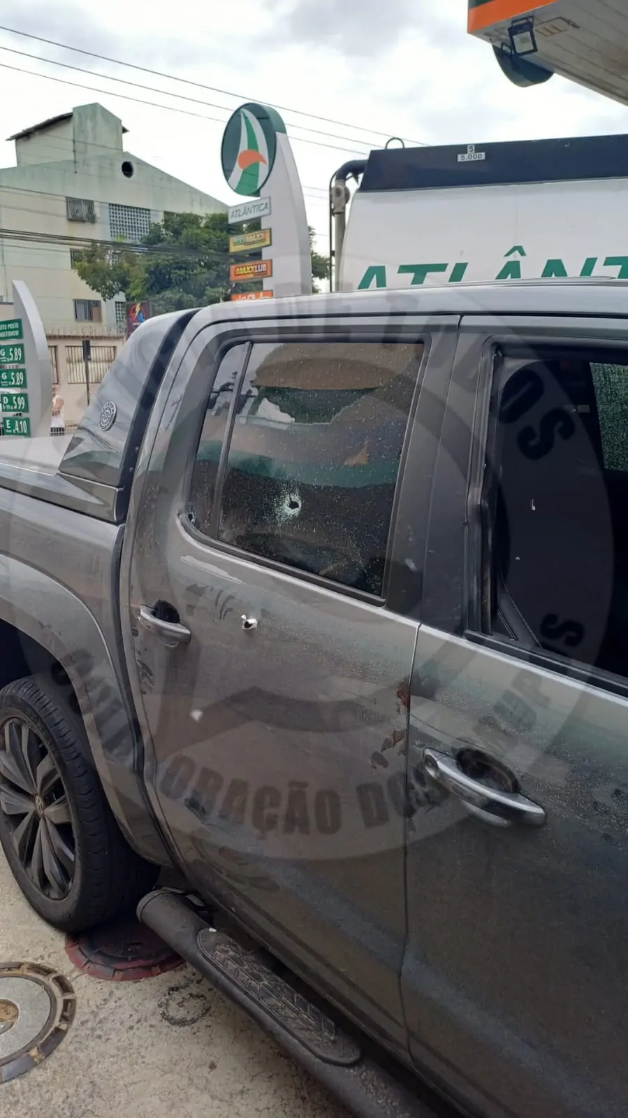 Homem é alvo de atiradores em São Pedro na tarde desta quinta; assista o vídeo