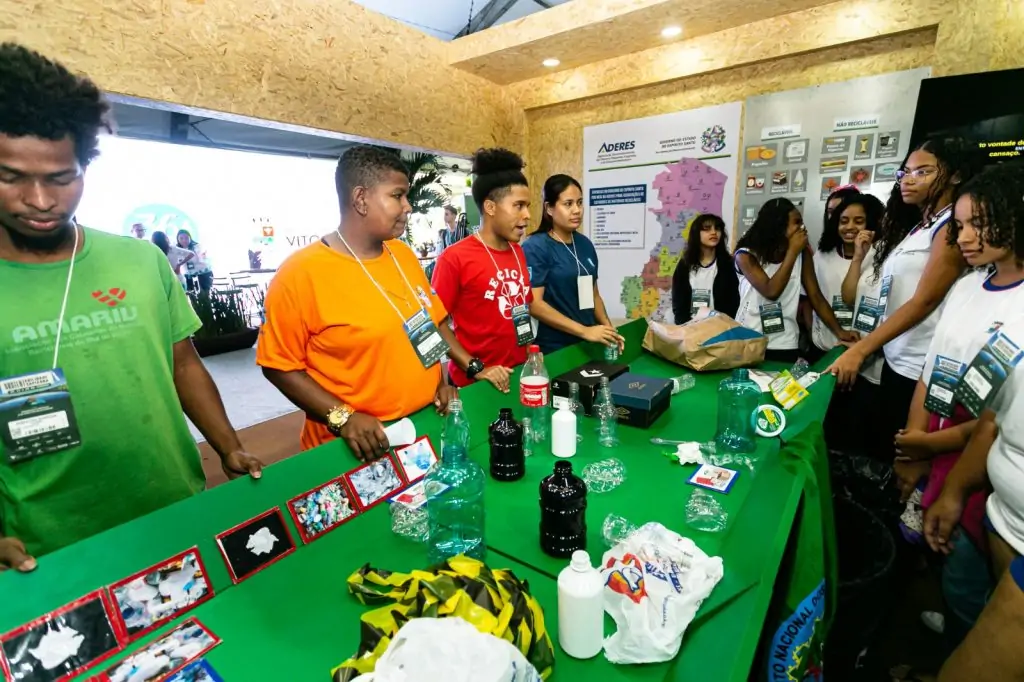 Especialista alerta: “Estamos literalmente ingerindo plástico”