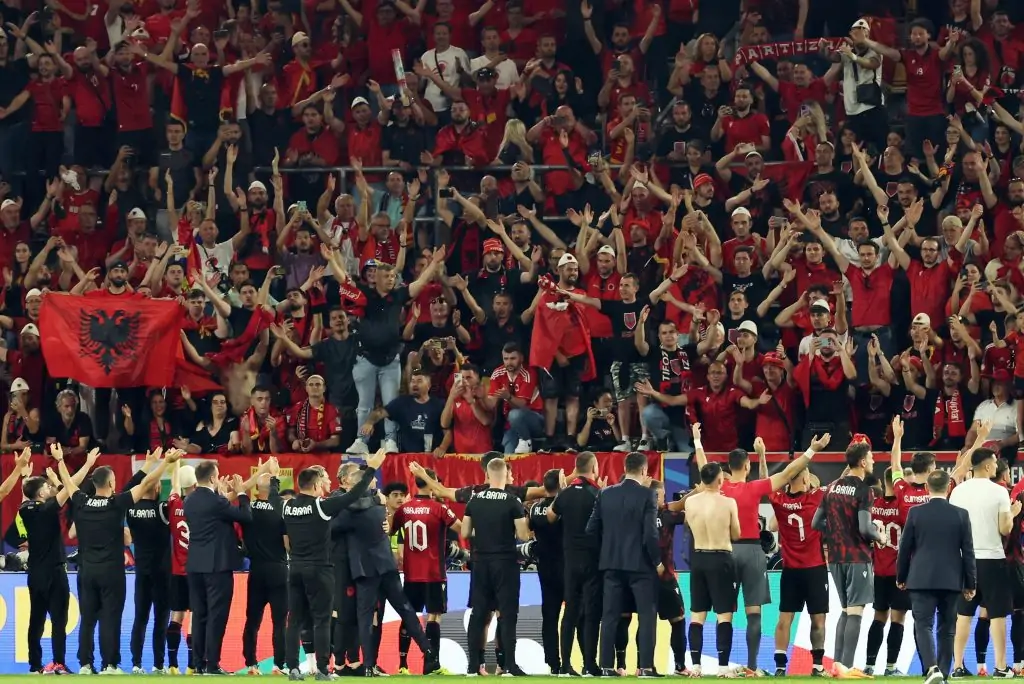 Itália empata com Croácia no fim e avança; Espanha elimina seleção de Sylvinho