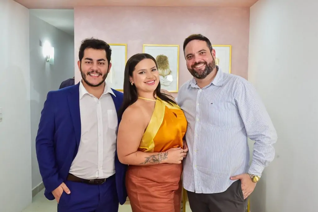 Coquetel marca inauguração de espaço de beleza em Vila Velha