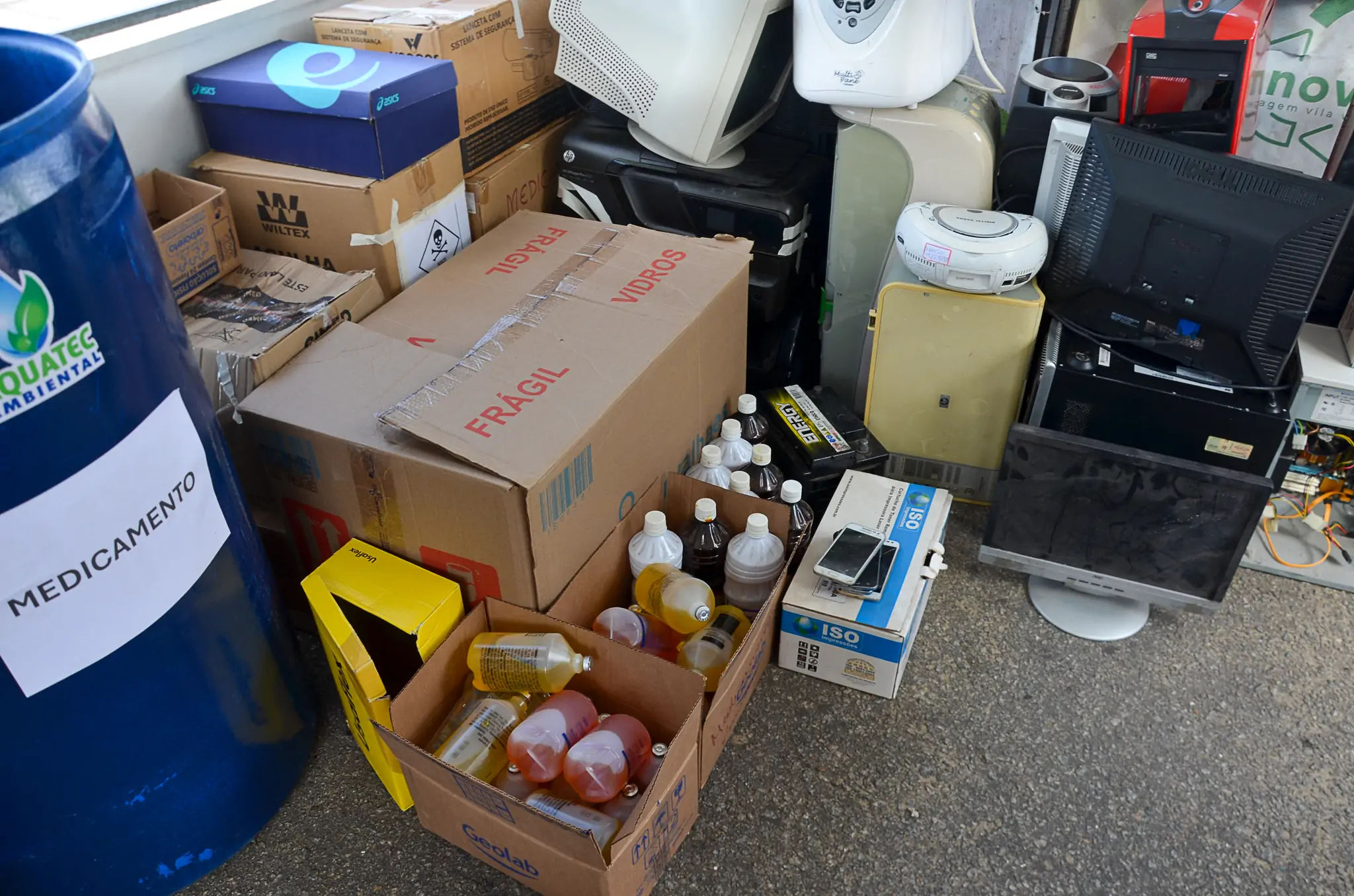 Drive Thru ambiental recolhe cerca de 2 toneladas de resíduos em Vitória