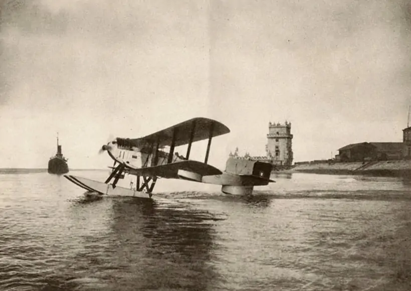 Cais do Hidroavião: um monumento à travessia do Atlântico Sul?