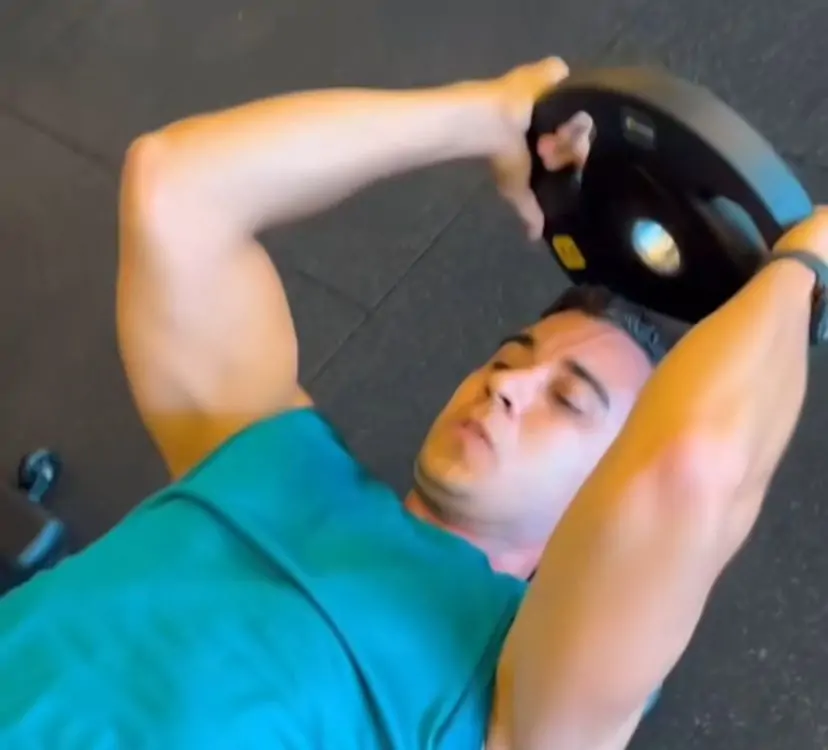 Políticos do ES deixam diretrizes partidárias de lado para apoiar seus candidatos