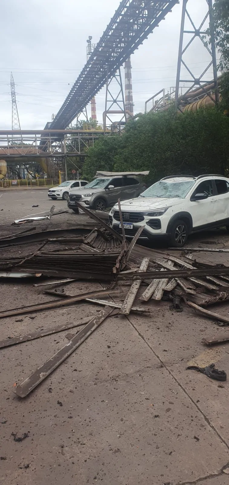 Fotos mostram tamanho da explosão na Arcelor