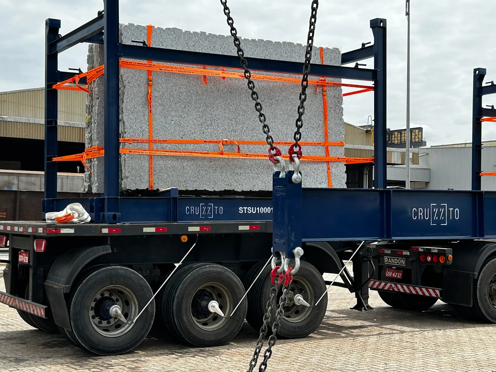 Granito brasileiro chega aos EUA em 21 dias com nova estrutura de transporte