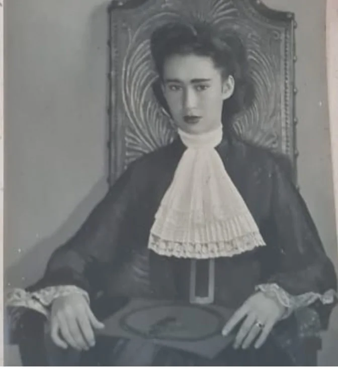 UMA MULHER FEITA DE PEDRA: pizza de peroá com mousse de taioba e o espírito inquieto de Freda Jardim