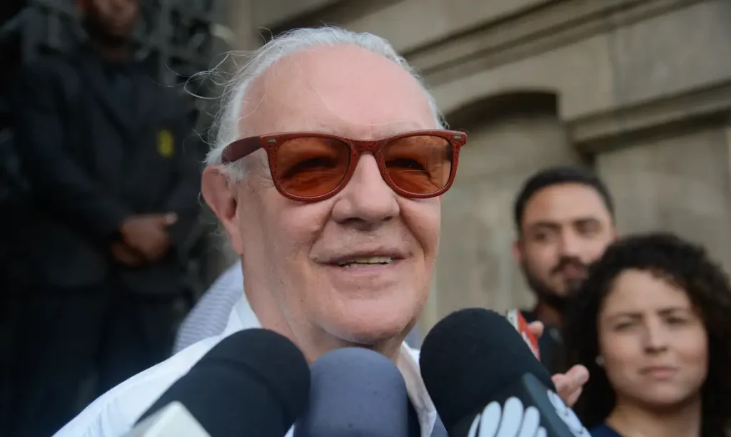 Relembre carreira de Ney Latorraca no teatro, entre musicais e peças censuradas Relembre carreira de Ney Latorraca no teatro, entre musicais e peças censuradas