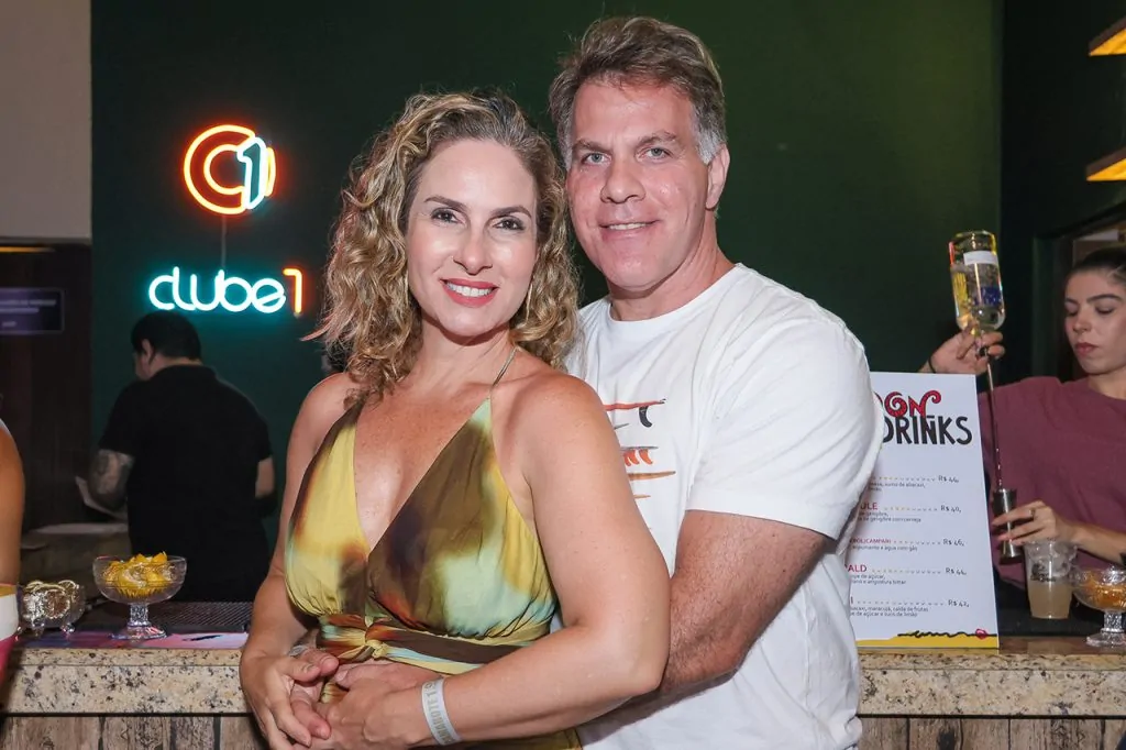 Capixabas e turistas curtem Zé Ramalho e Falamansa