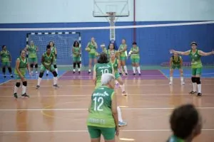 Idosas vão representar o ES no torneio nacional de vôlei adaptado