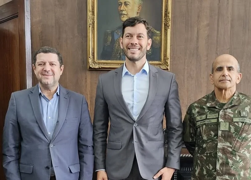 Giro Rápido: Ricardo Ferraço turbinado e Vidigal pensativo