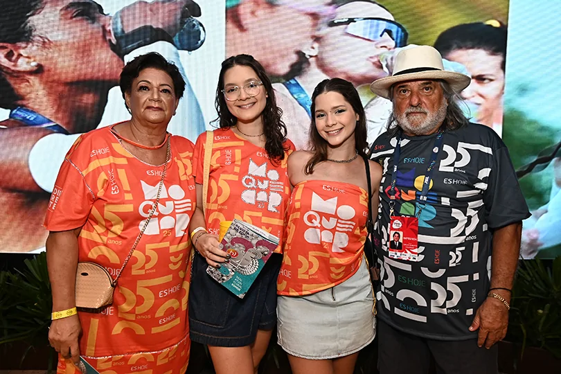 Moqueca 027: animação total na primeira noite de Desfile das Escolas de Samba de Vitória Moqueca 027: animação total na primeira noite de Desfile das Escolas de Samba de Vitória