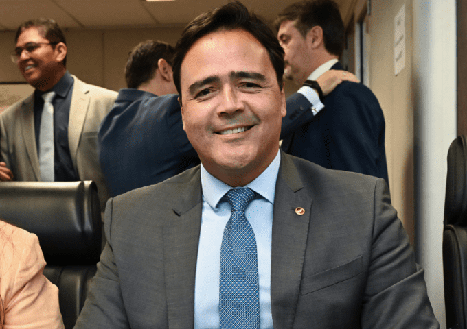 Casagrande reconduz Francisco Berdeal à chefia do MPES