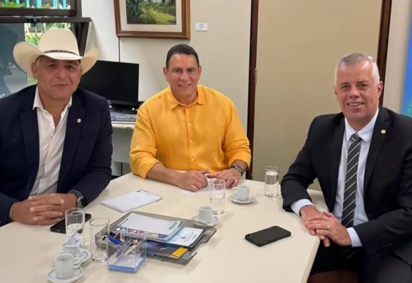 Sinais de Brasília sobre o futuro do PSB no Brasil e no Estado Sinais de Brasília sobre o futuro do PSB no Brasil e no Estado