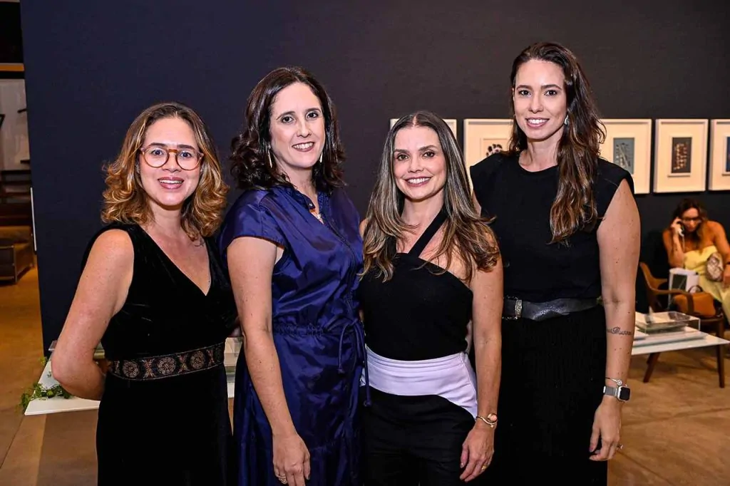 Evento reúne arquitetos e designers de interiores em galeria de arte