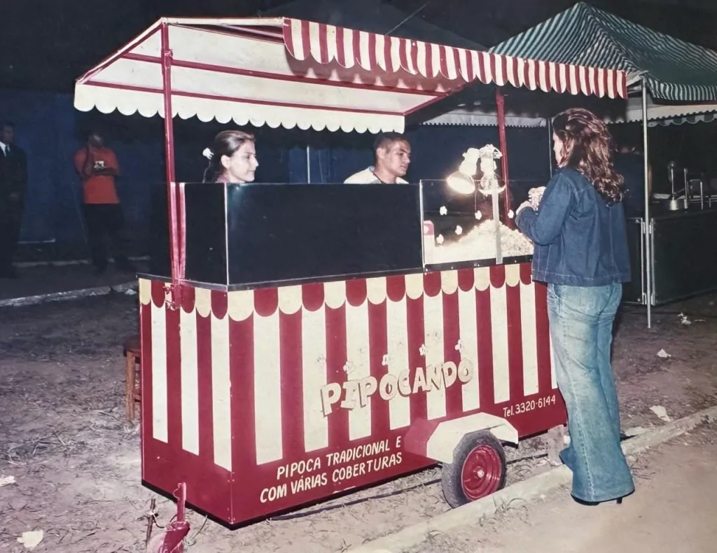 Dia da pipoca, só pode ser com PIPOCANDO!