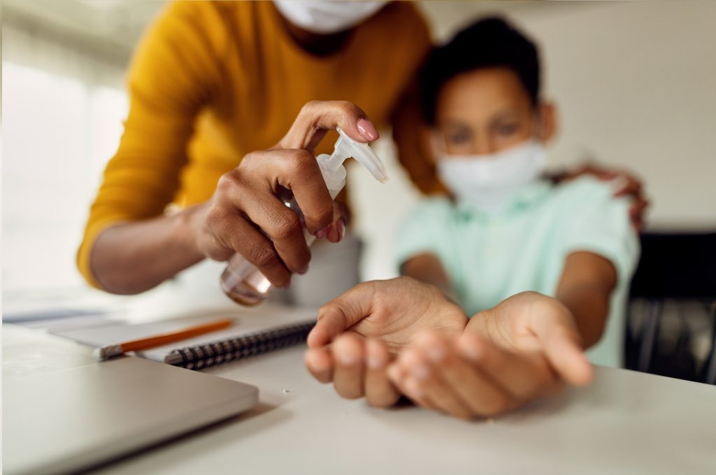Nem toda “virose” é inofensiva: especialista alerta para sinais que podem indicar pneumonia