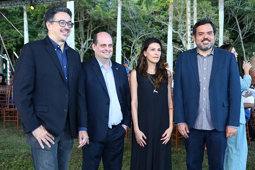 Capixabas curtem show de Seu Jorge em Vitória