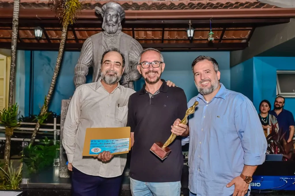 Cerimônia de entrega do Prêmio Molga de Arte 2025, em Vila Velha