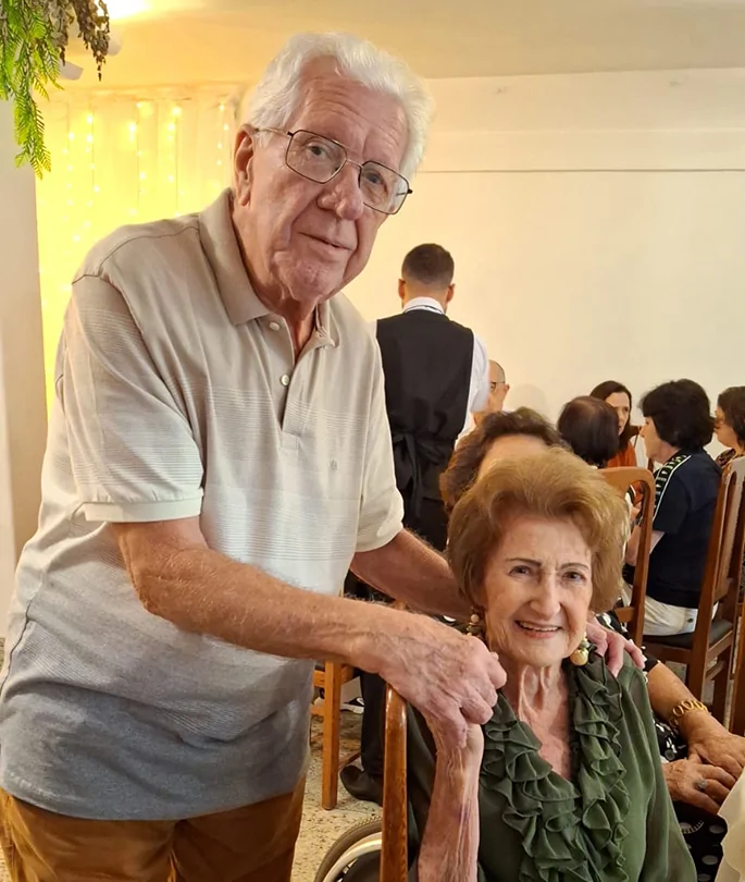Beatriz Coutens: o aprendizado como chave do crescimento na odontologia Beatriz Coutens: o aprendizado como chave do crescimento na odontologia