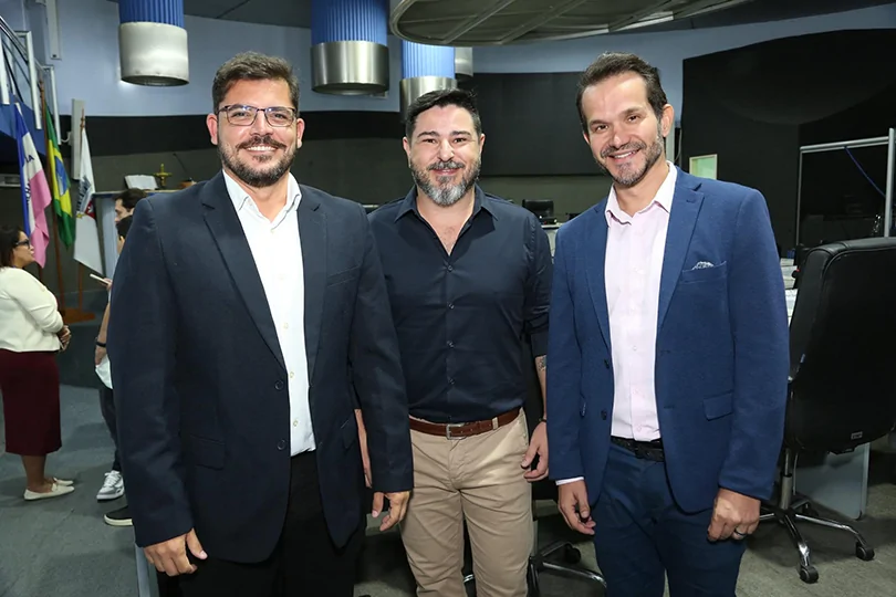 Jornalistas capixabas homenageados em Vitória Jornalistas capixabas homenageados em Vitória