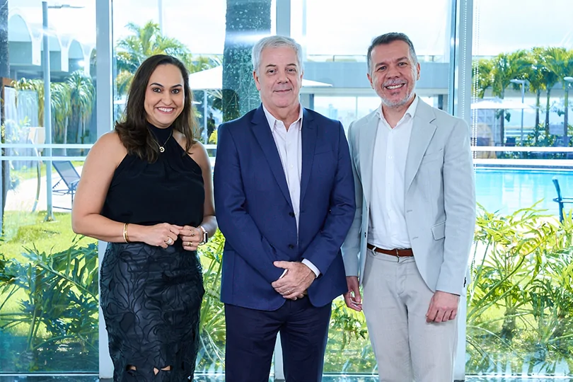 Escritor Anaximandro Amorim recebe convidado em noite literária no Centro