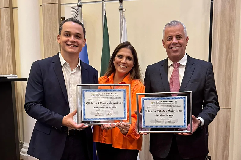 ES entre as onças brasileiras em Nova York ES entre as onças brasileiras em Nova York