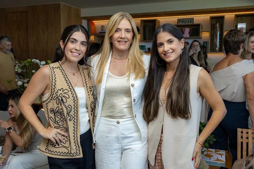 Designer de joias promove almoço especial de Dia das Mães Designer de joias promove almoço especial de Dia das Mães